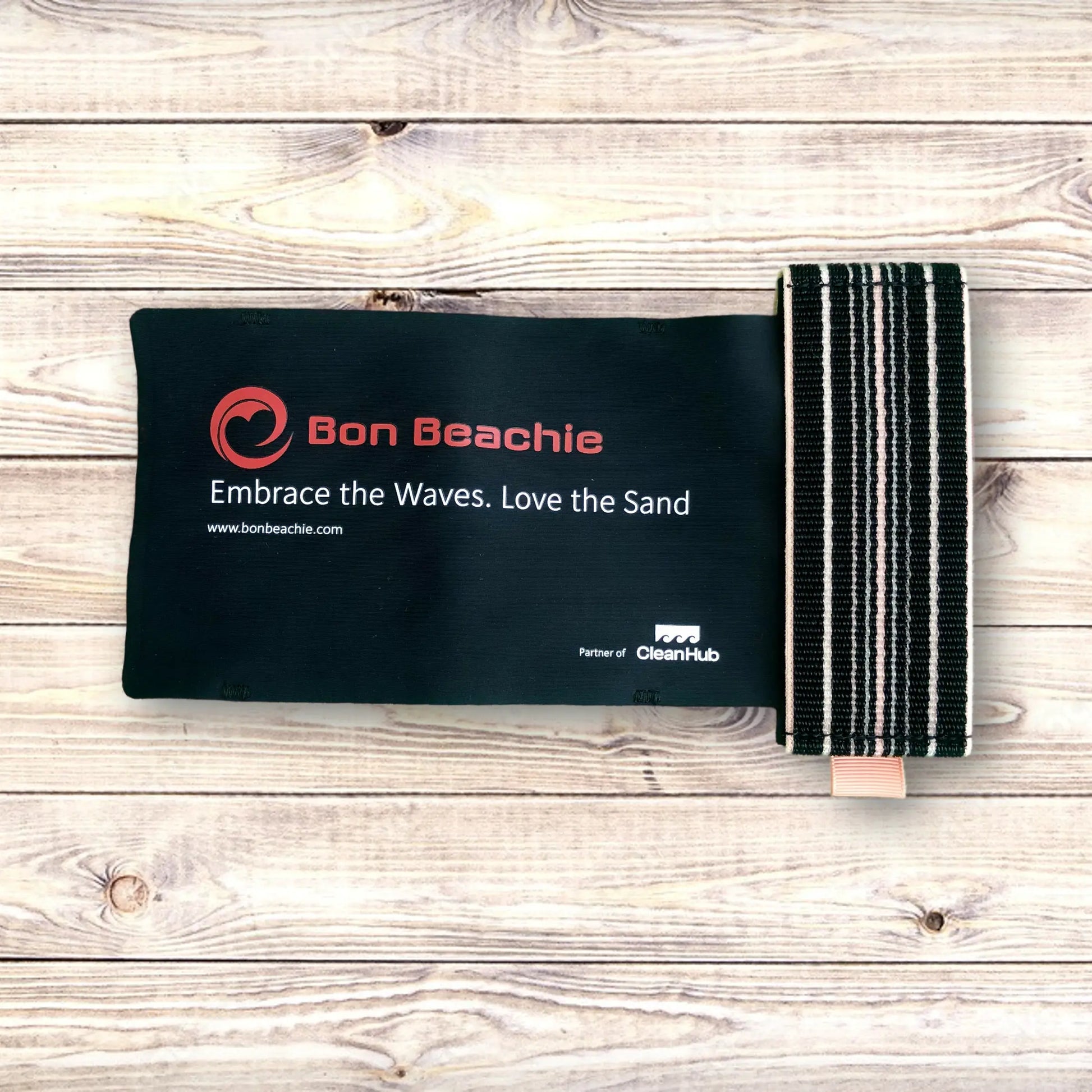 Oh!Teq® | Bon Beachie IP68 Wristband Dry Bag, 0.5 L Bon Beachie